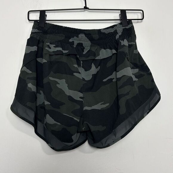 Athleta Camo Printed Mesh Racer Shorts XS - Picture 4 of 7